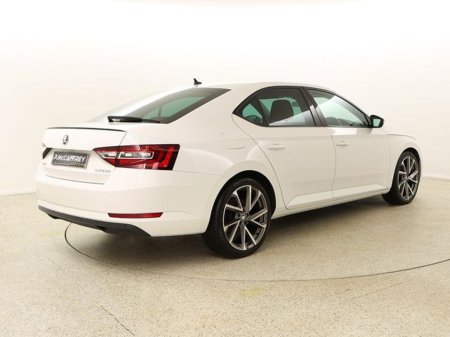 2019 Skoda Superb  €16,950 thumbnail