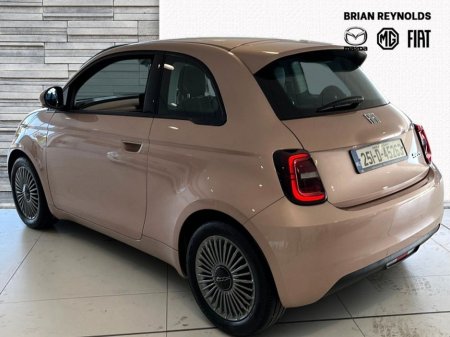 2025 Fiat 500e 500 E ICON 42KWH 3DR AUTO €22,750
