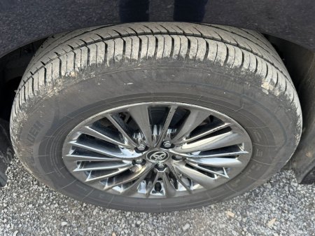 2021 Toyota Alphard - thumbnail 9