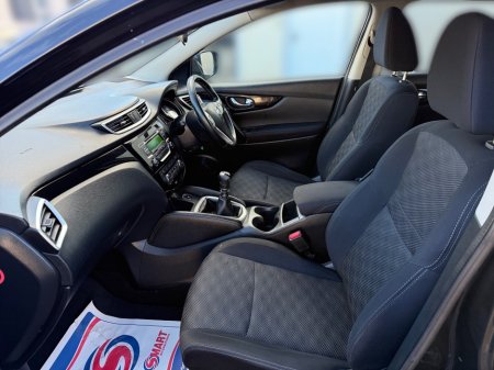 2016 Nissan Qashqai - thumbnail 16