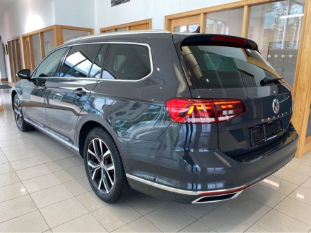 2020 Volkswagen Passat 2.0 TDI 150HP Elegance €29,950