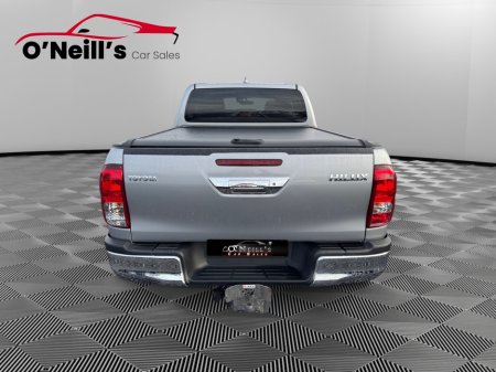 2025 Toyota Hilux - thumbnail 8