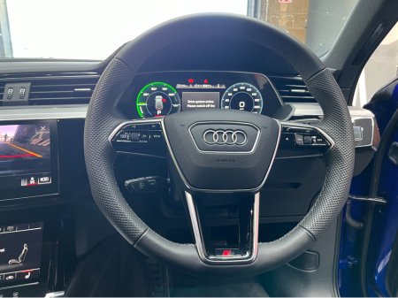 2023 Audi Q8 - thumbnail 12