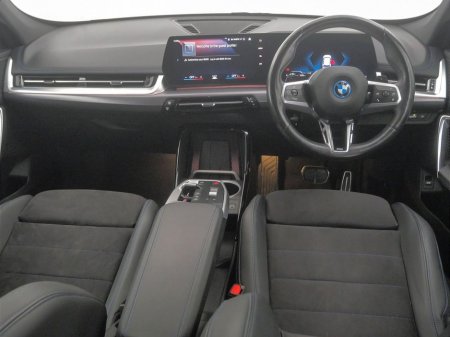 2023 BMW X1 - thumbnail 4