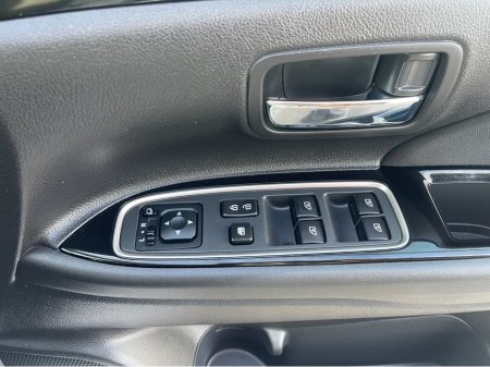 2020 Mitsubishi Outlander HYBRID 2.4 PHEV AUTOMATIC 5DR MODEL  www.bolandscarcentre.ie €22,900 thumbnail