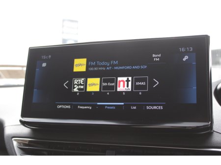 2022 Peugeot 5008 - thumbnail 12