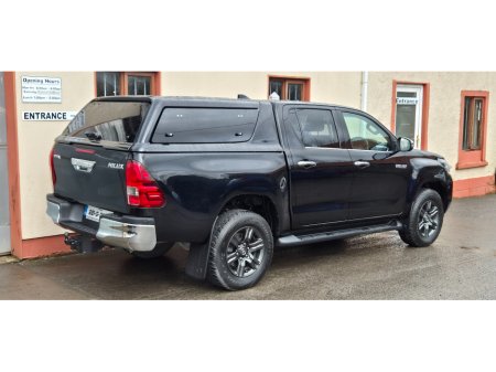 2022 Toyota Hilux - thumbnail 4