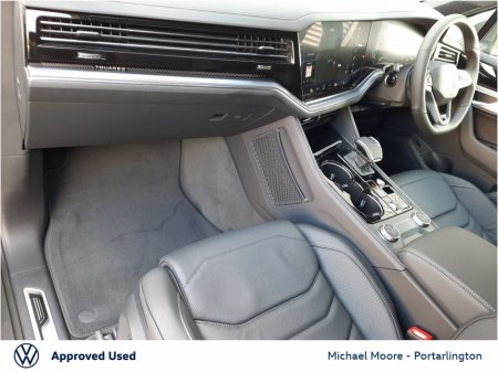 2025 Volkswagen Touareg COMM RL 3.0TDI 4M 231HP €65,950