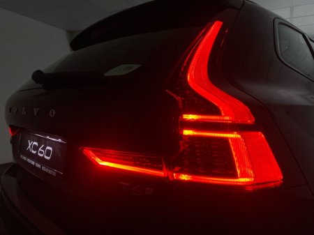 2026 Volvo XC60 - thumbnail 7