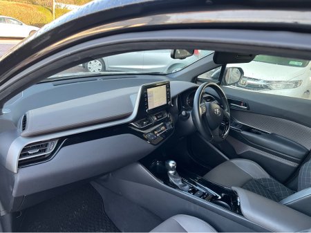 2020 Toyota C-HR Hybrid high spec €23,950 thumbnail