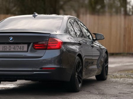 2015 BMW 3 Series - thumbnail 13