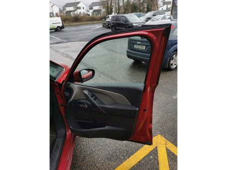 2016 Citroen C4 Picasso - thumbnail 8