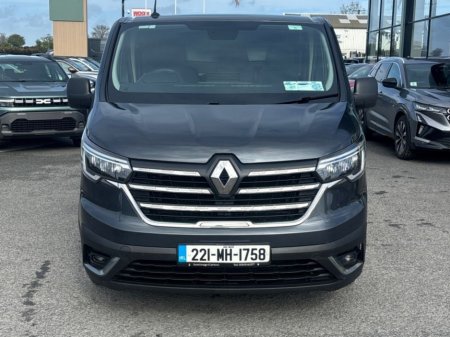2022 Renault Trafic - photo 2