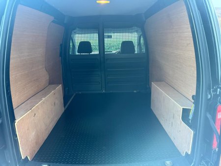 2019 Volkswagen Caddy C20 TRENDLINE TDI 102 €12,560 thumbnail