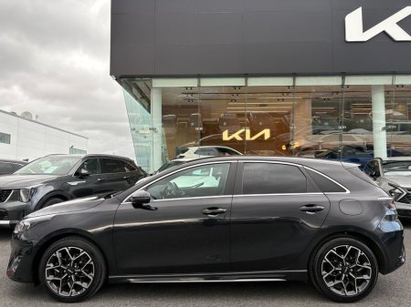 2024 Kia Ceed - thumbnail 3