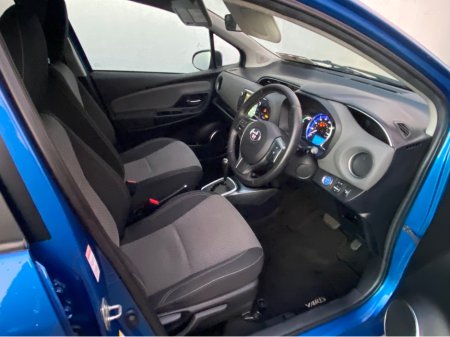 2015 Toyota Yaris ICON CVT 5DR AUTO 1.5 VVT-I 98BHP €10,945 thumbnail