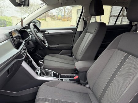 2023 Volkswagen T-Roc - thumbnail 17