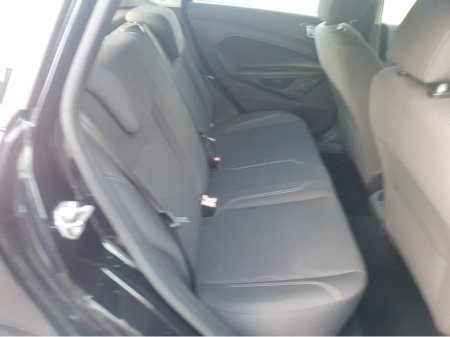 2016 Ford Fiesta ZETEC 1.0 65PS, 61,000KM !!! , Full Service History €9,995 thumbnail