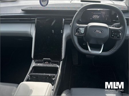 2025 Ford Explorer - thumbnail 11