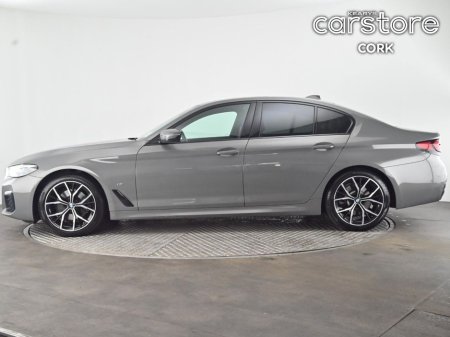 2021 BMW 5 Series - photo 6