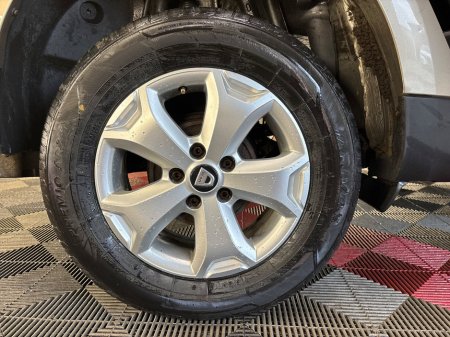 2019 Dacia Duster - thumbnail 13