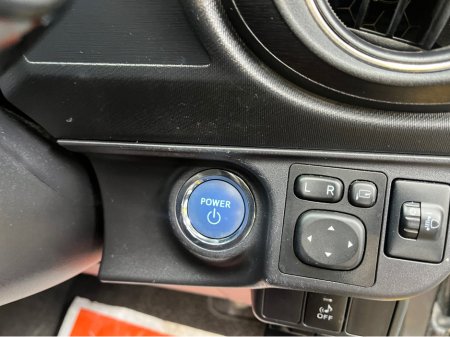 2014 Toyota Aqua 2014 Hybrid auto €8,495 thumbnail