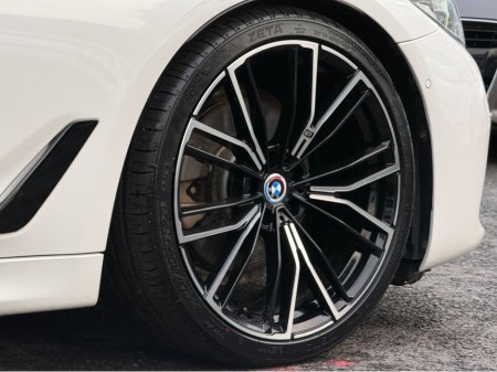 2017 BMW 5 Series M-SPORTS SUNROOF HUGE SPEC // STUNNING CAR €26,950 thumbnail