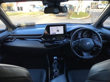 2022 Toyota C-HR - thumbnail 8