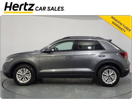 2023 Volkswagen T-Roc LIFE TSI 1.0 Petrol Manual €25,795 thumbnail
