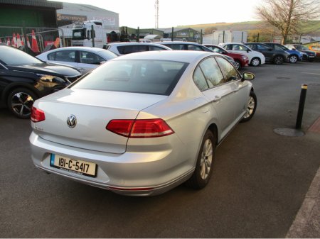 2018 Volkswagen Passat - thumbnail 5