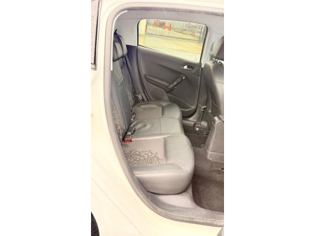 2013 Peugeot 208 1.6 THP 200 bhp GTi €6,999 thumbnail