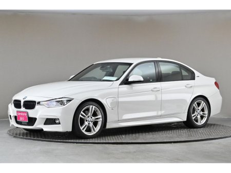 2017 BMW 3 Series - thumbnail 4