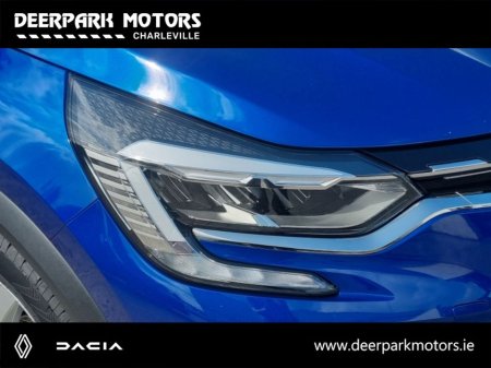 2020 Renault Captur TCe 100 Iconic €19,950 thumbnail