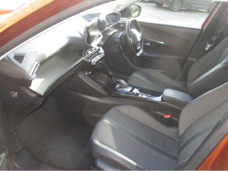 2021 Peugeot 2008 ALLURE 136BHP 50 KWH 4DR AUTO €10,950 thumbnail