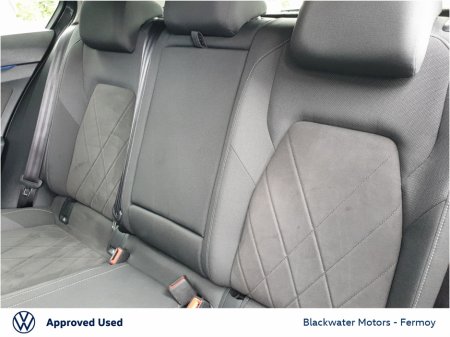 2021 Volkswagen Golf - thumbnail 23