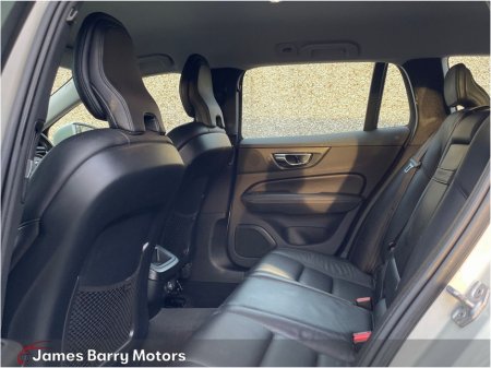 2018 Volvo V60 D3 (150hp) Momentum €16,950 thumbnail