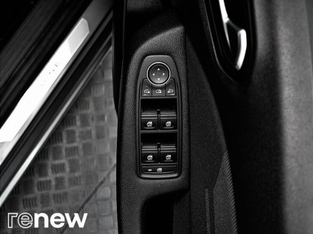 2025 Renault Clio - thumbnail 19