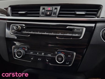 2017 BMW X1 - thumbnail 14