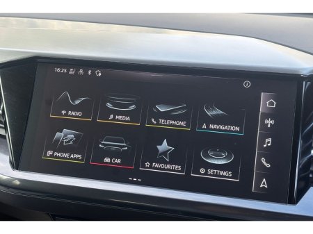 2023 Audi Q4 e-tron E-TRON S LINE 40 €32,137 thumbnail