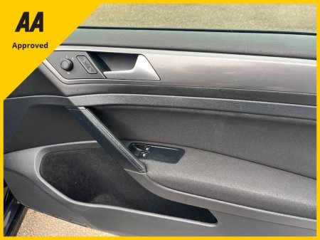 2016 Volkswagen Golf - thumbnail 9