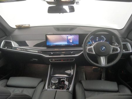 2023 BMW X5 xDrive50e M Sport €84,400