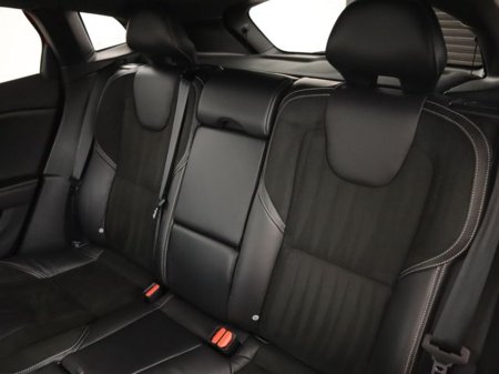 2016 Volvo V40 - thumbnail 14