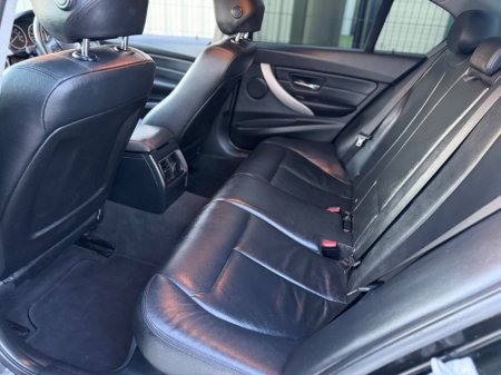 2017 BMW 3 Series - thumbnail 12