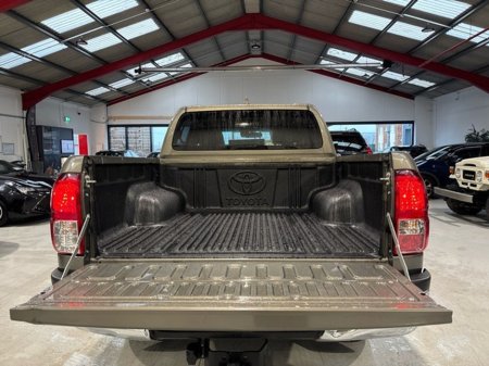 2024 Toyota Hilux - thumbnail 10