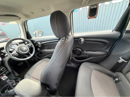 2019 MINI Cooper D - thumbnail 39