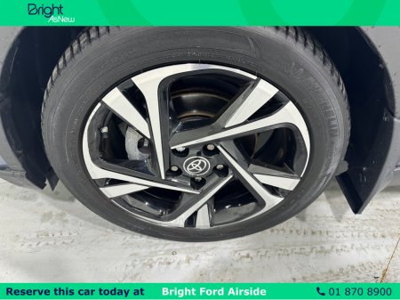 2023 Toyota C-HR HYBRID SPORT BI-TONE 4DR €31,950 thumbnail