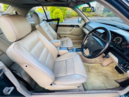 1995 Mercedes-Benz E Class E 320 COUPE AUTO €12,950 thumbnail