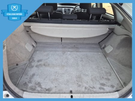 2015 Toyota Prius - thumbnail 10