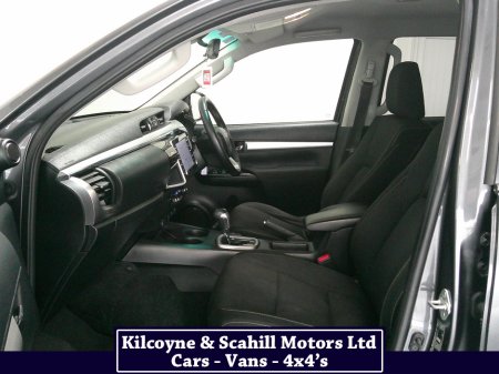 2021 Toyota Hilux - thumbnail 12