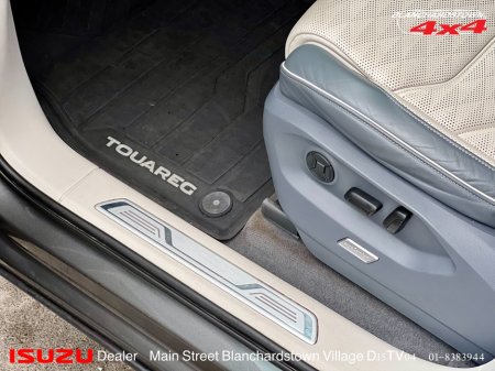 2020 Volkswagen Touareg DESIGN 3.0 TDI €44,900 thumbnail